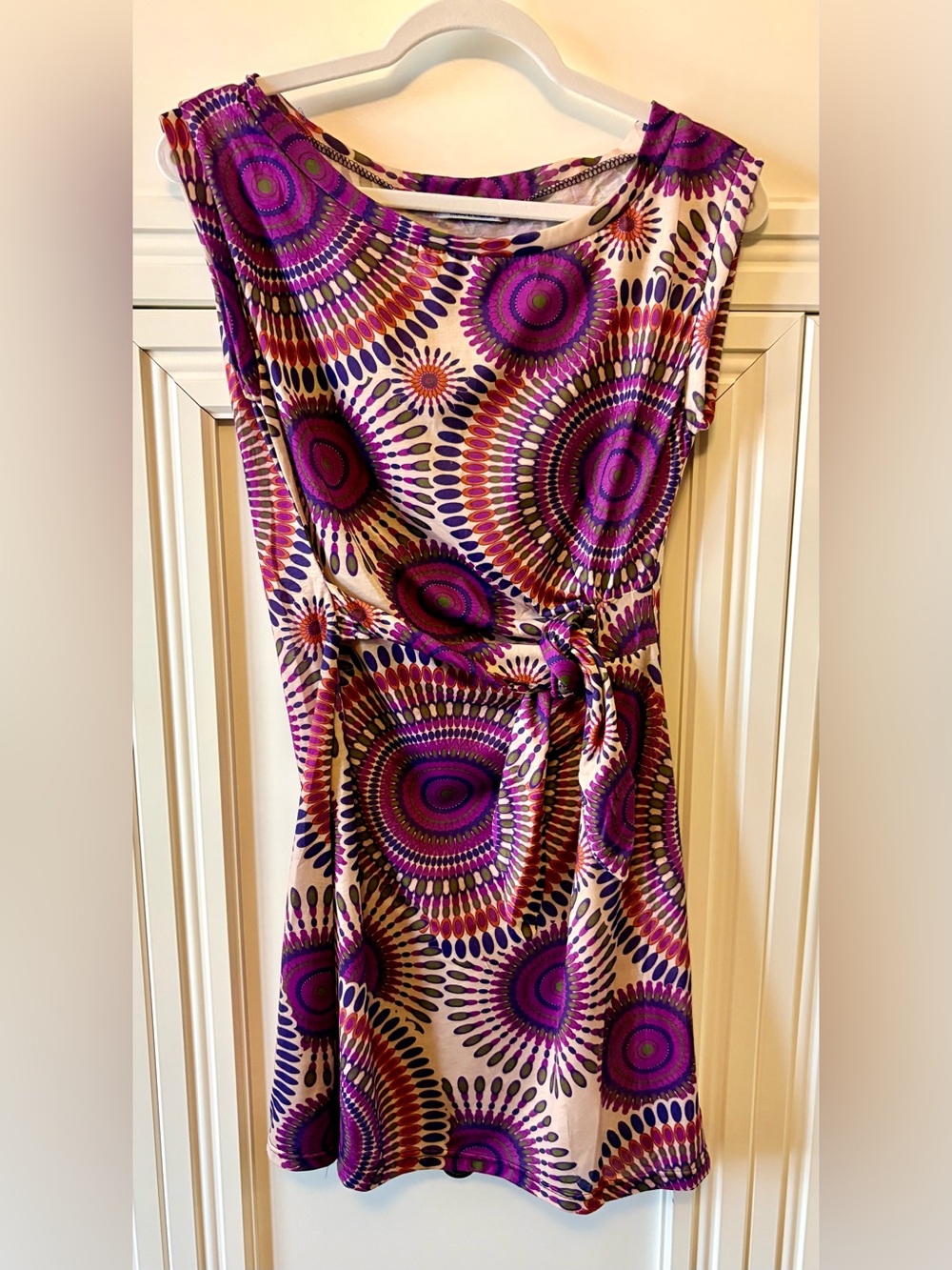 🟣 VIBRANT GEOMETRIC BOHEMIAN MEDALLION PRINT DRESS WITH SIDE TIE - MEDIUM 🟣